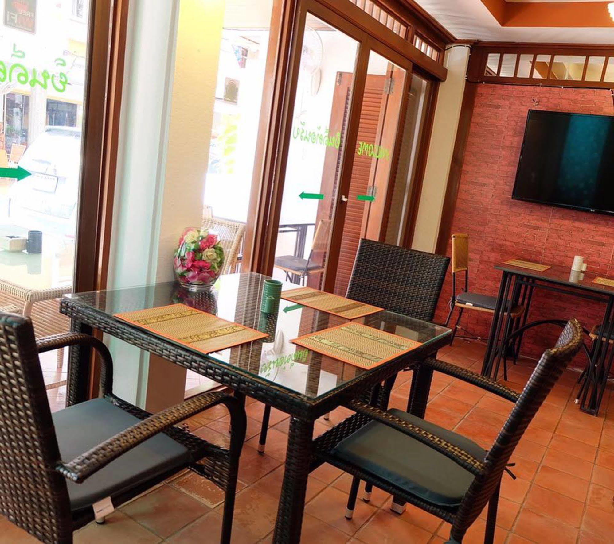 Kaneng Guesthouse HHQ Zewnętrze zdjęcie