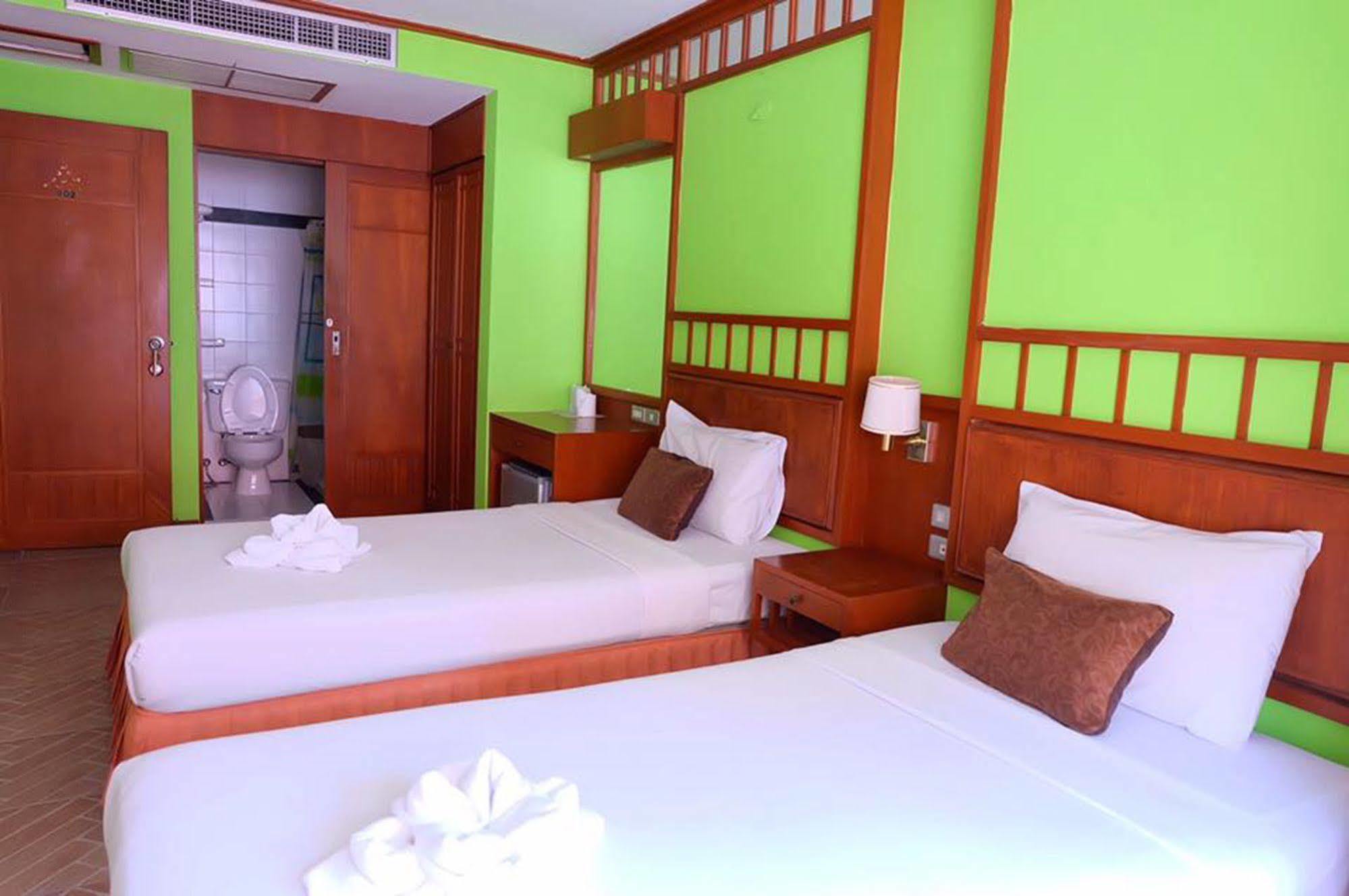 Kaneng Guesthouse HHQ Zewnętrze zdjęcie