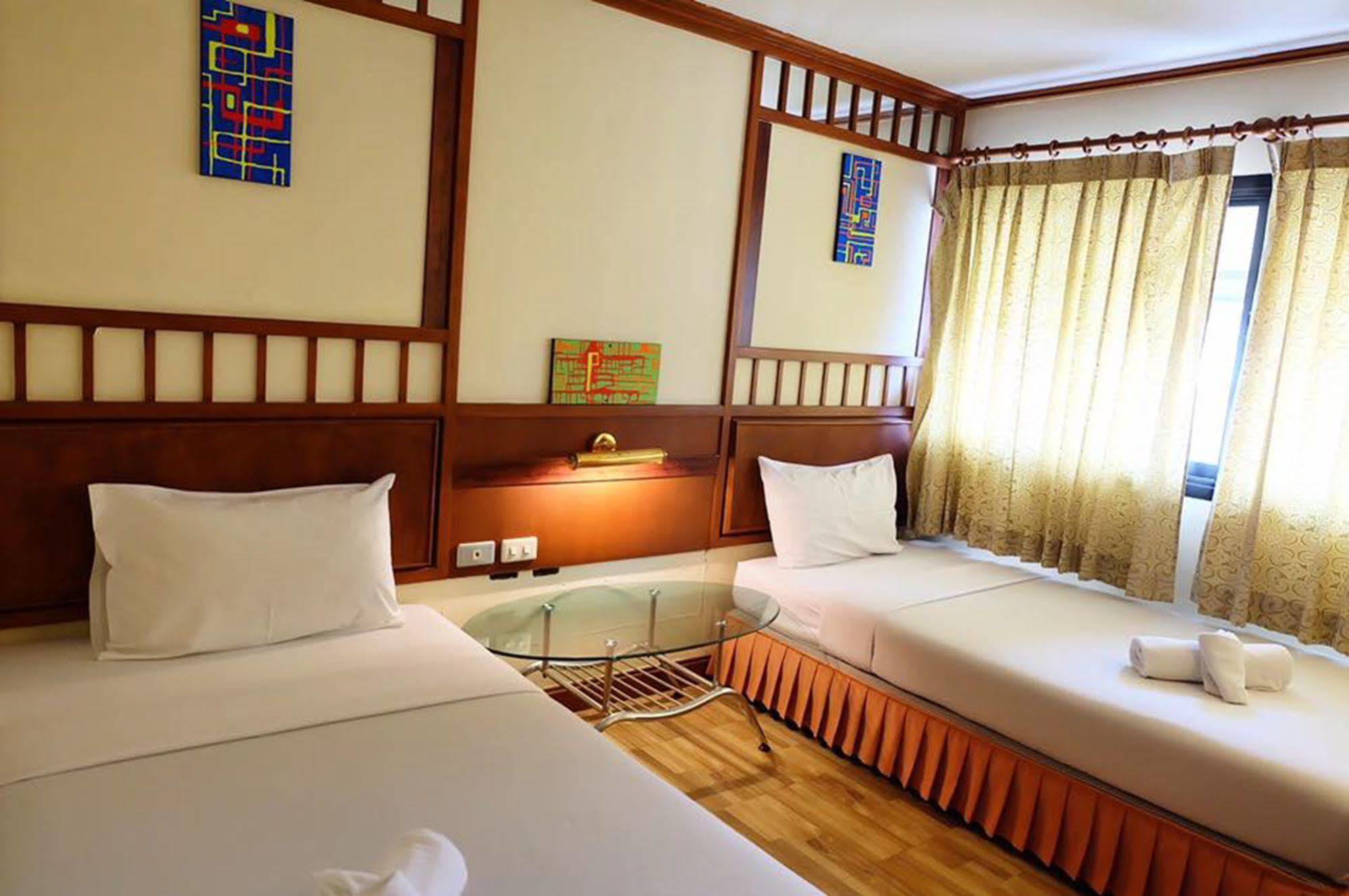 Kaneng Guesthouse HHQ Zewnętrze zdjęcie