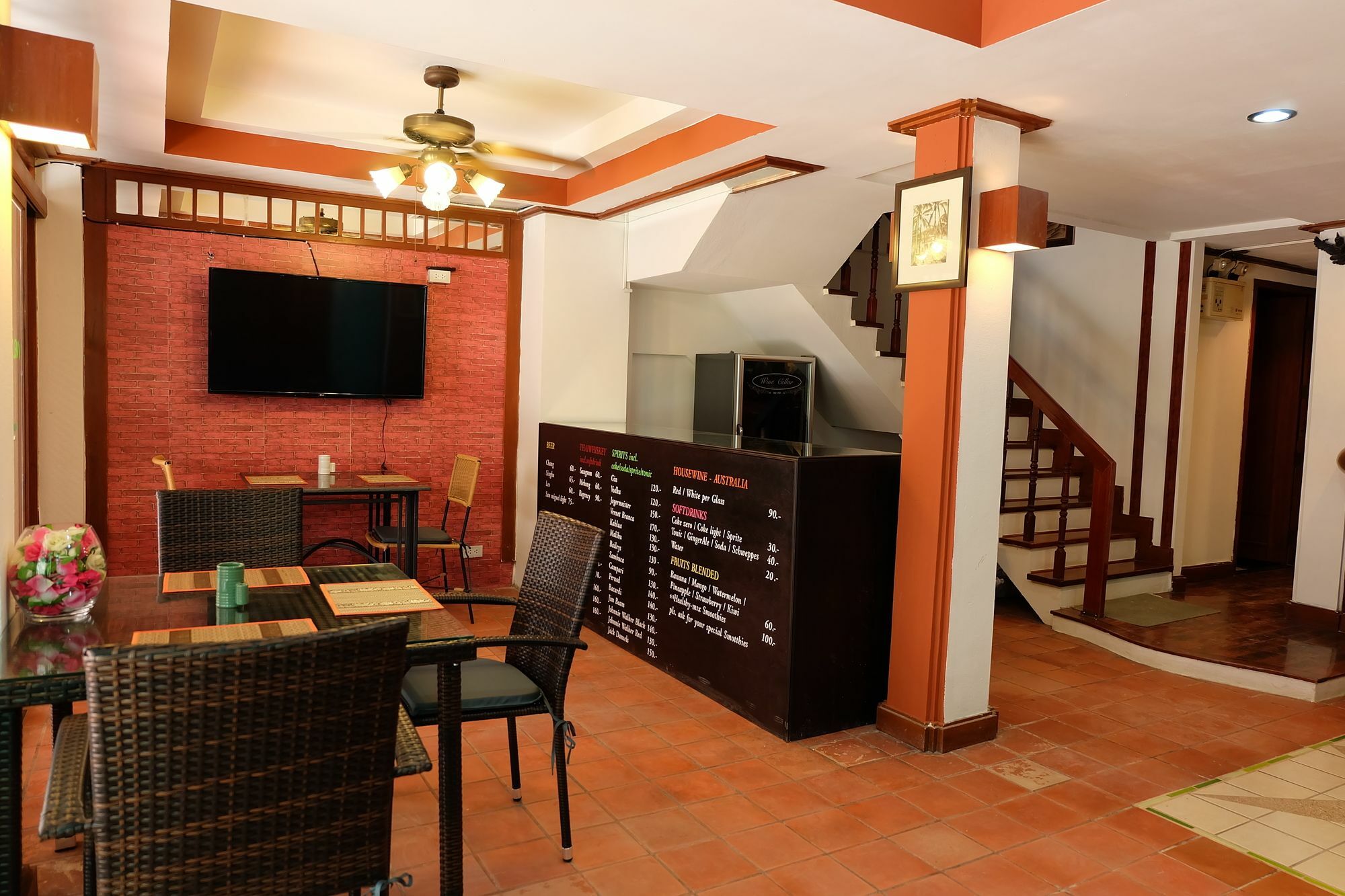 Kaneng Guesthouse HHQ Zewnętrze zdjęcie